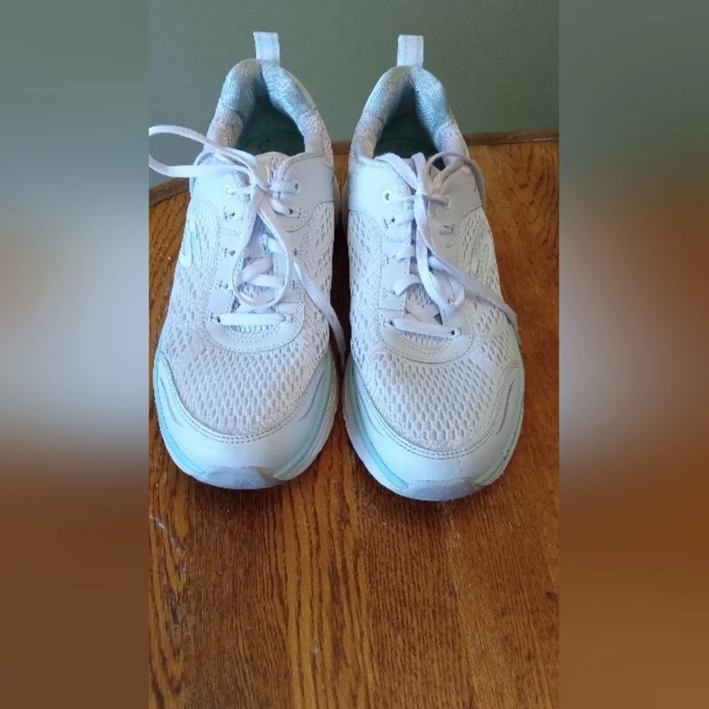 Skechers White and Green Athletic Shoes with Breathable Design